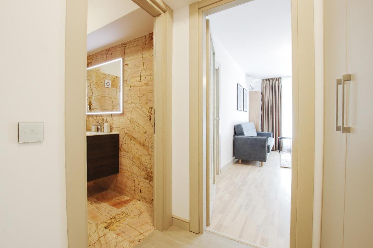 Himson-Beige Apartment ياش المظهر الخارجي الصورة