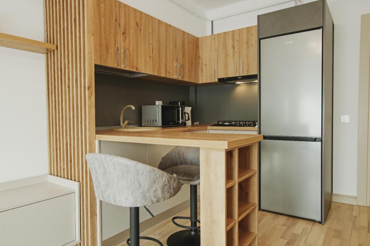 Himson-Beige Apartment ياش المظهر الخارجي الصورة