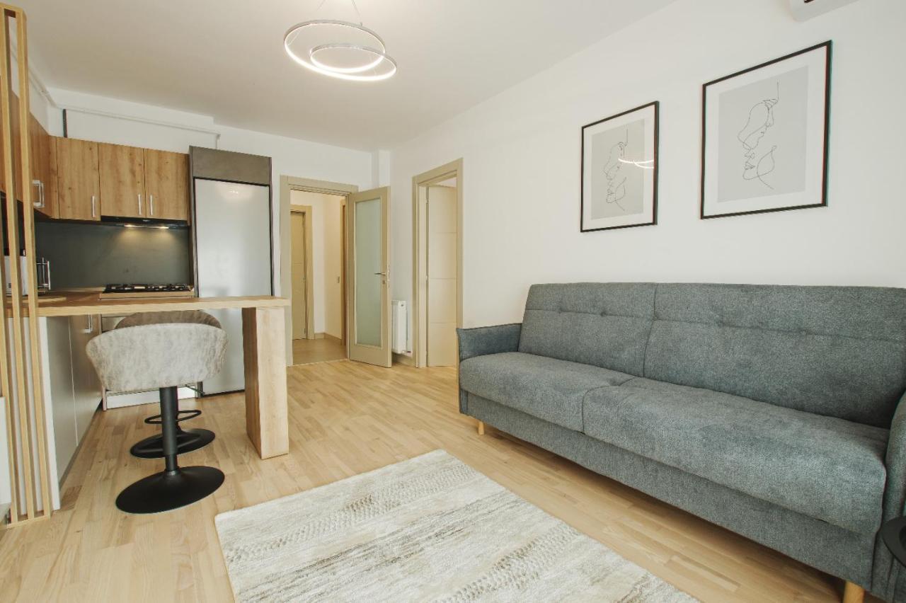 Himson-Beige Apartment ياش المظهر الخارجي الصورة